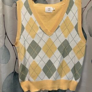 Luna Ivy Yellow and Green Argyle V-Neck Sweater Vest